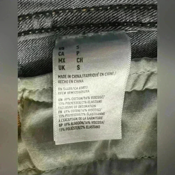 AMERICAN EAGLE OUTFITTERS Super Stretch Jean Jacket In Medium Wash - Picture 5 of 9